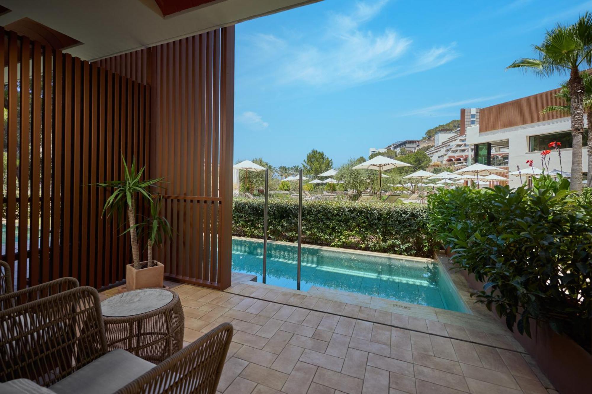 Hotel Cala San Miguel Ibiza Resort, Adults Only, Curio Collection By Hilton 5*