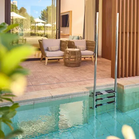 Cala San Miguel Ibiza Resort, Adults Only, Curio Collection By Hilton Port de Sant Miguel Exterior photo A pool at the hotel