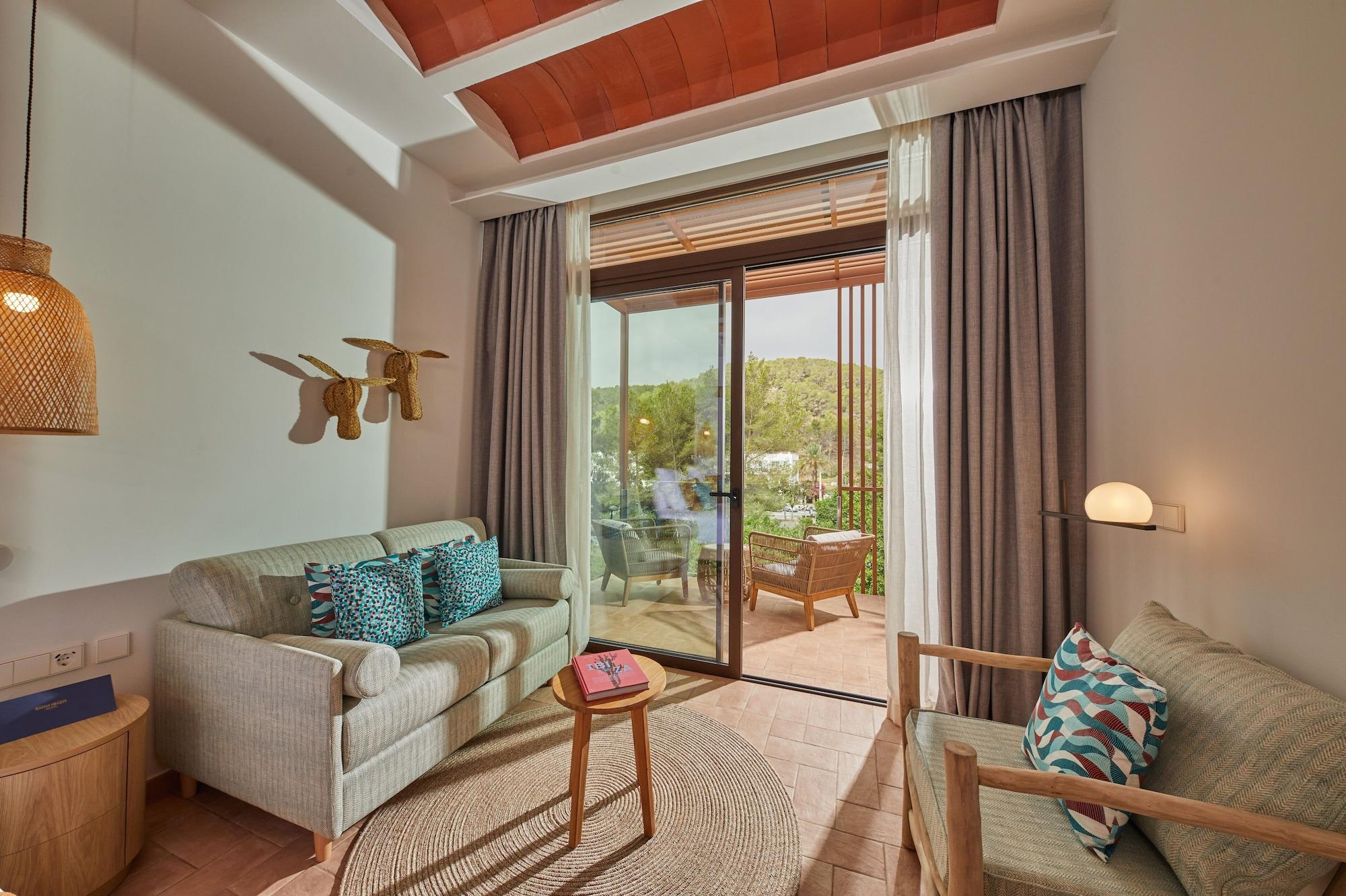 Cala San Miguel Ibiza Resort, Adults Only, Curio Collection By Hilton Port de Sant Miguel