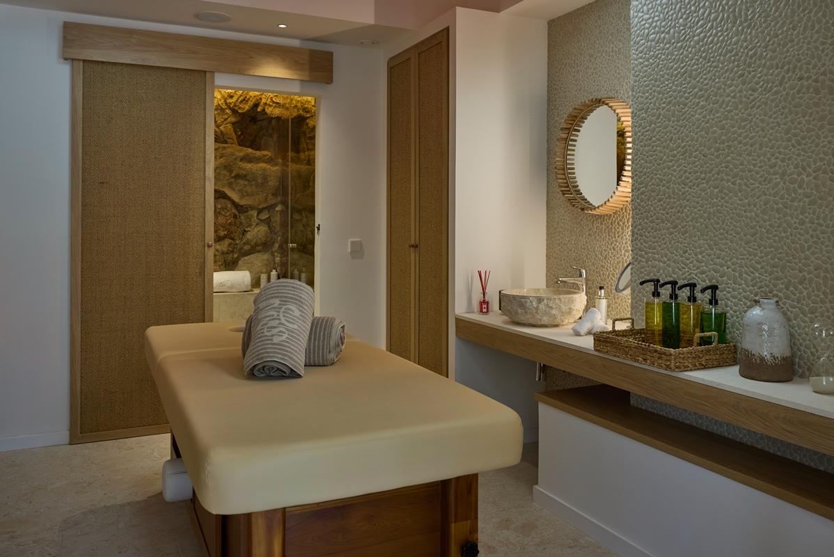 Cala San Miguel Ibiza Resort, Adults Only, Curio Collection By Hilton 5*